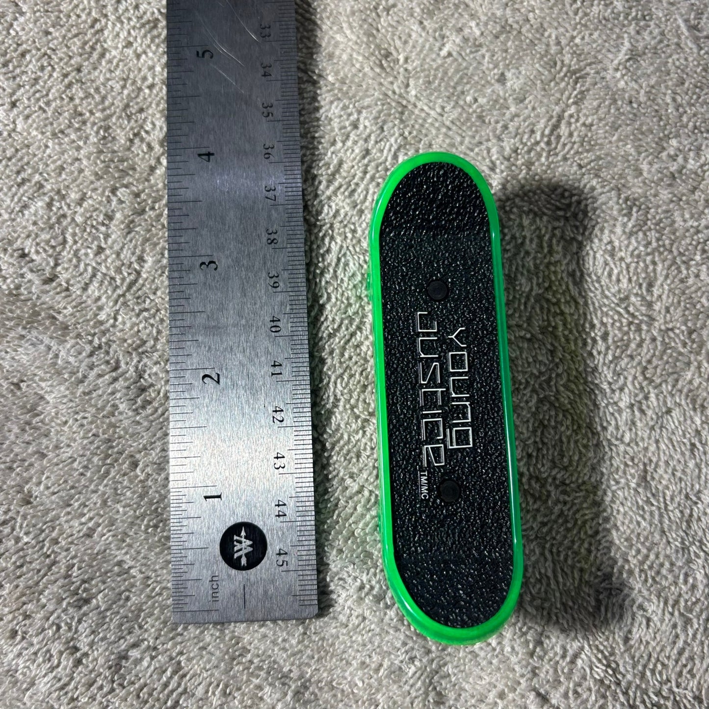 Finger Skateboard - Toy