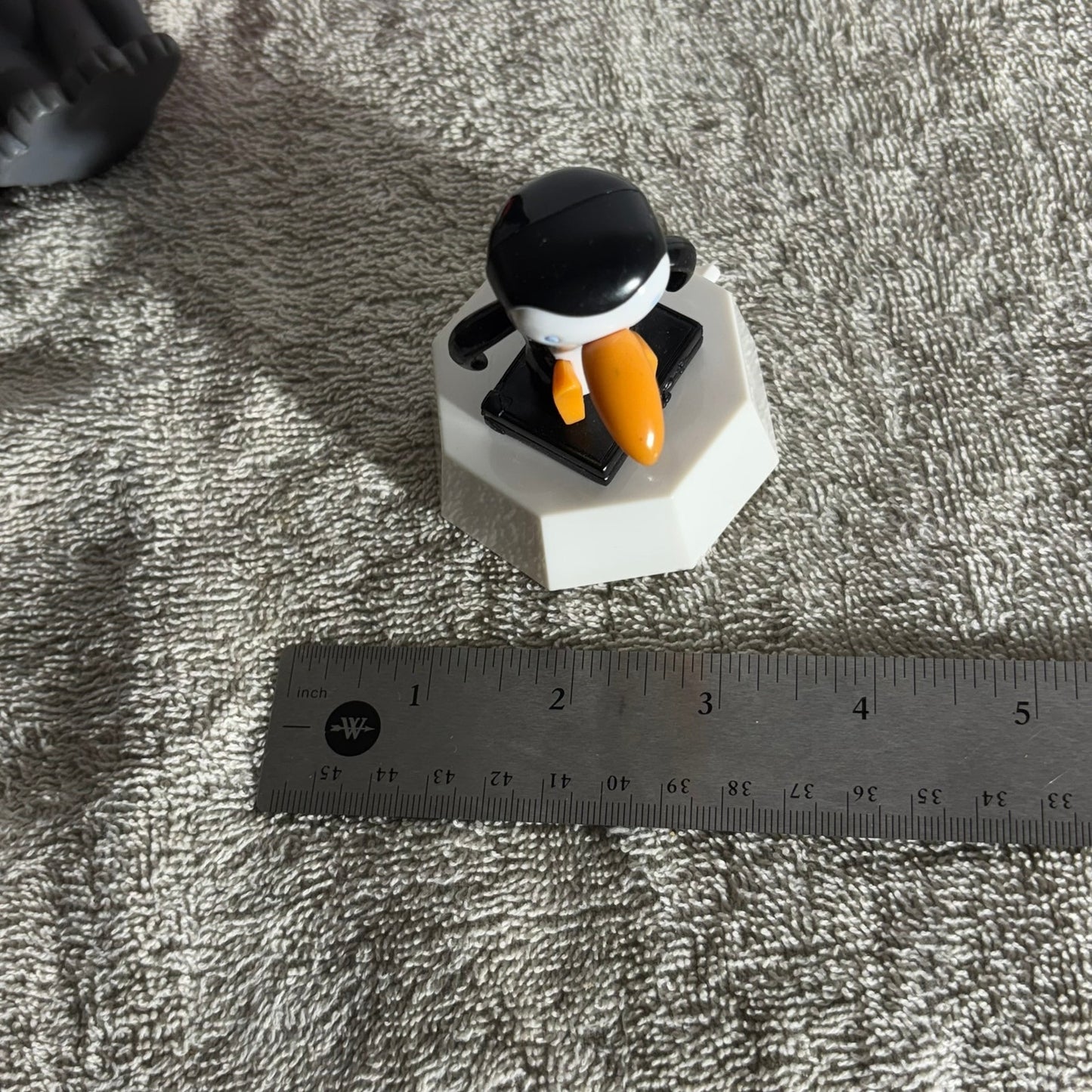 Penguin On Wheels - Toy