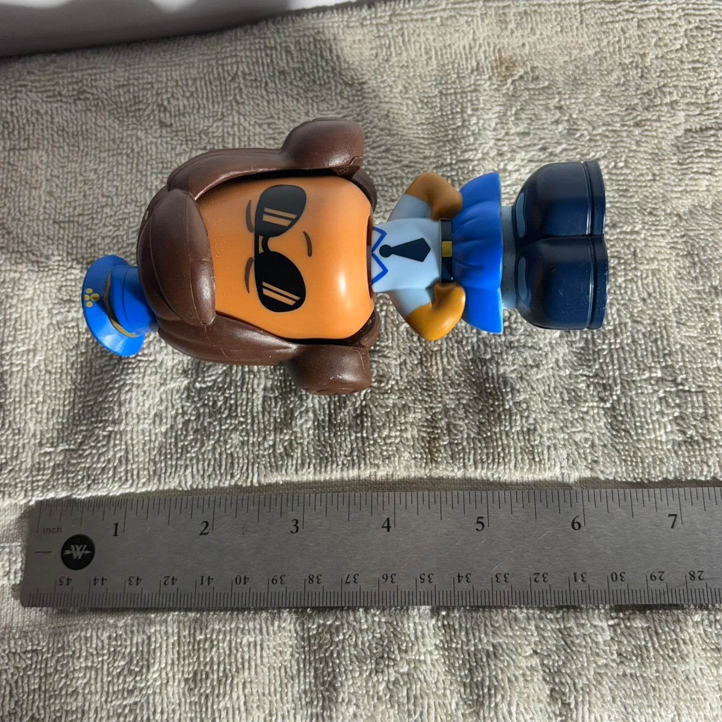 Head Spinner Officer - Toy