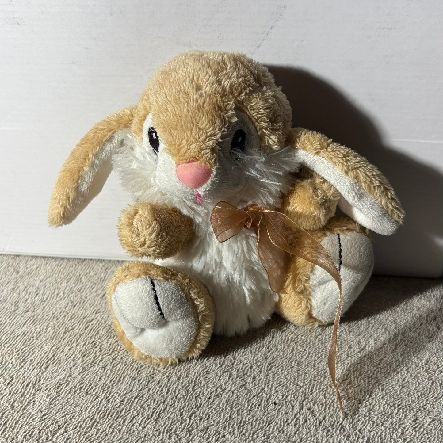 Dan Dee Rabbit - Plushie