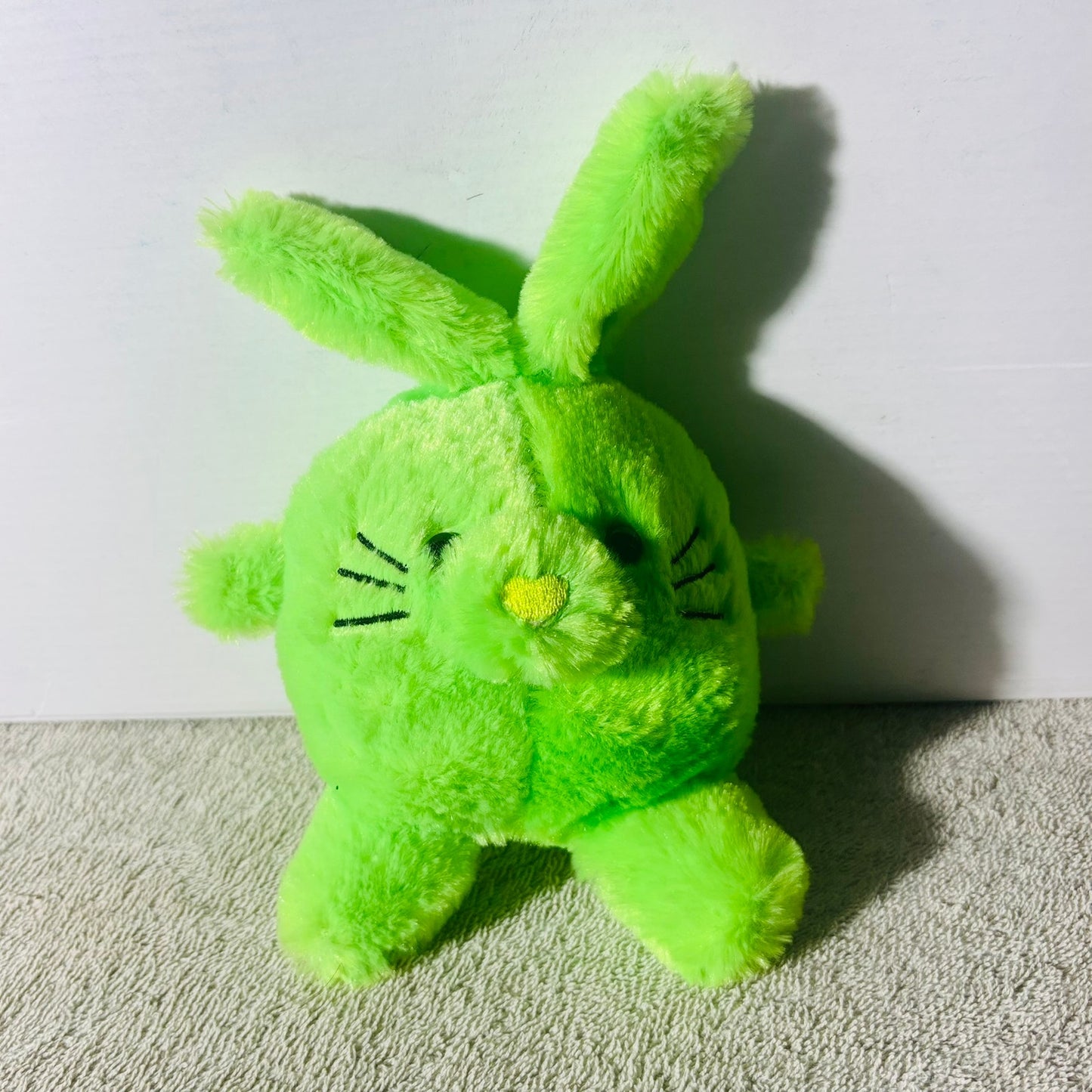 Dan Dee Green Bunny - Plushie