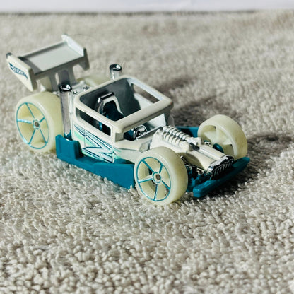 Hot Wheel White Car - Toy