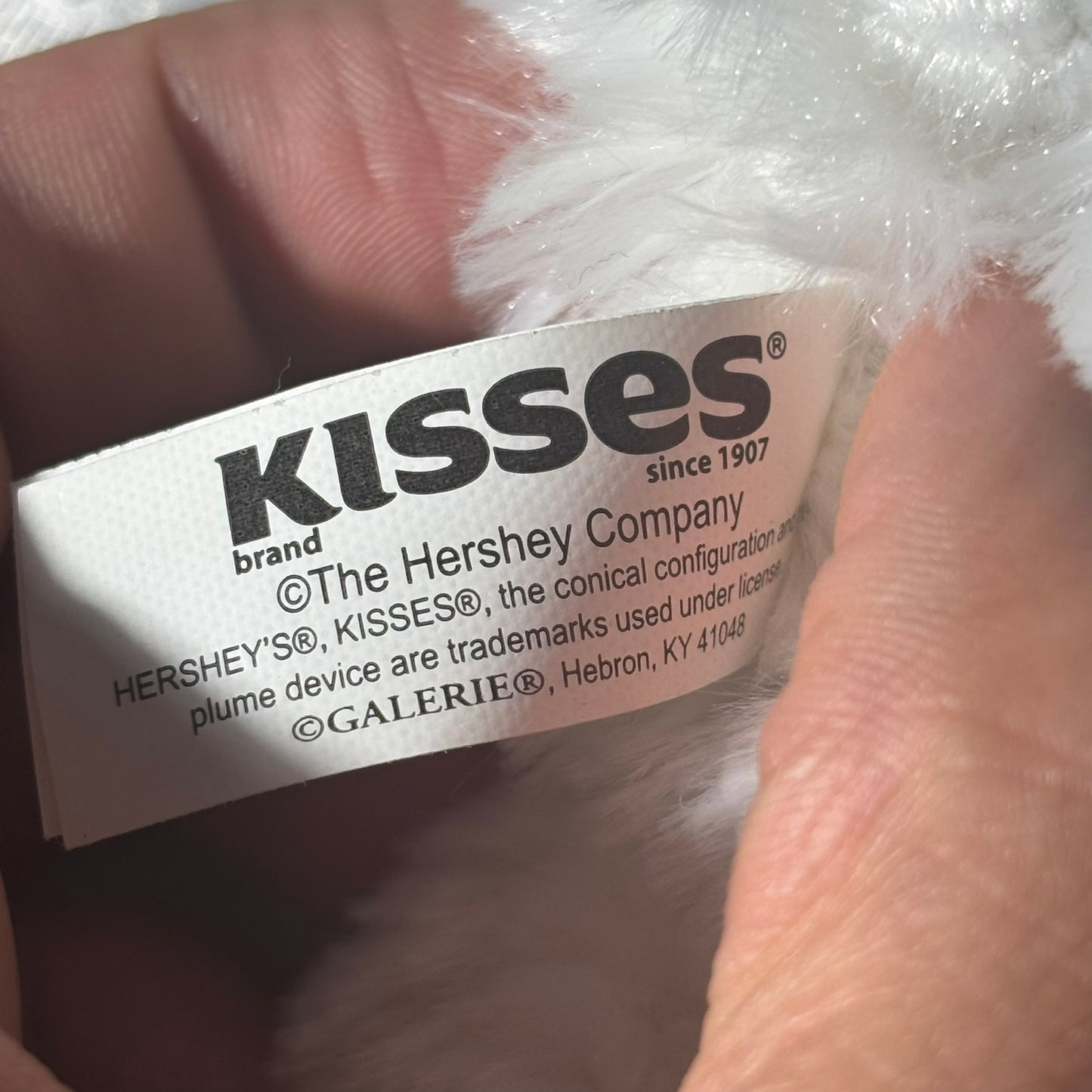 Kisses Bear - Plushie