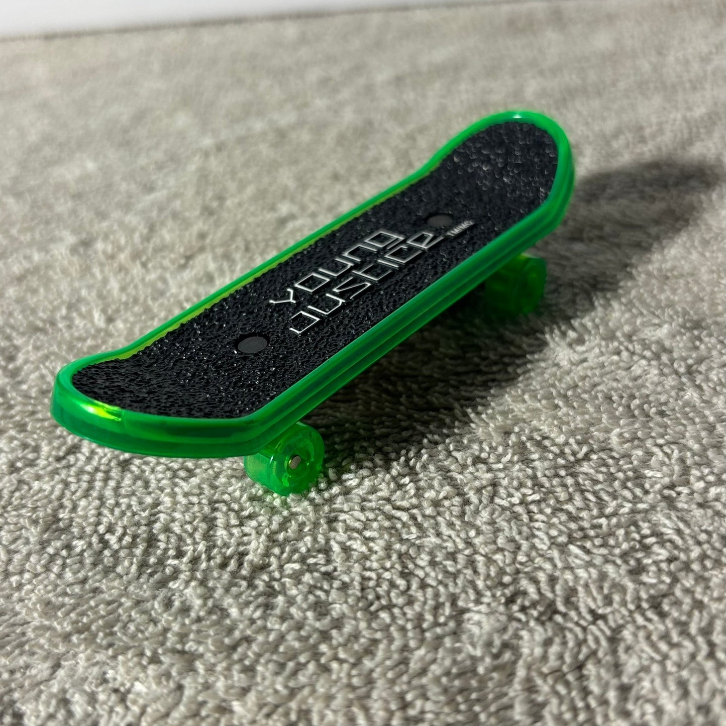 Finger Skateboard - Toy