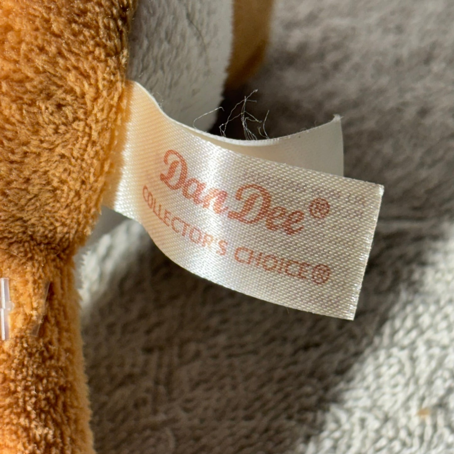 Dan Dee Dog - Plushie