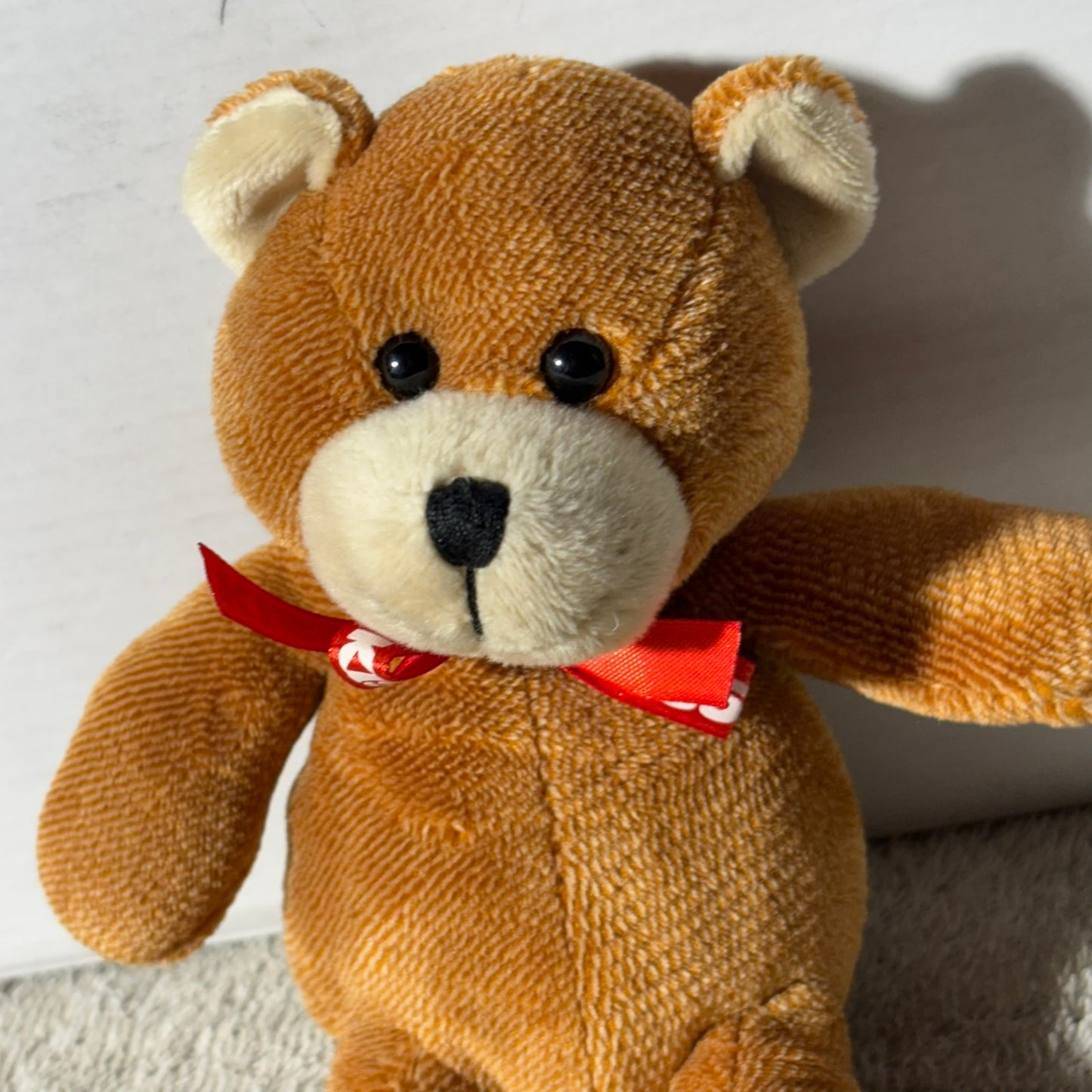 Kisses Bear - Plushie