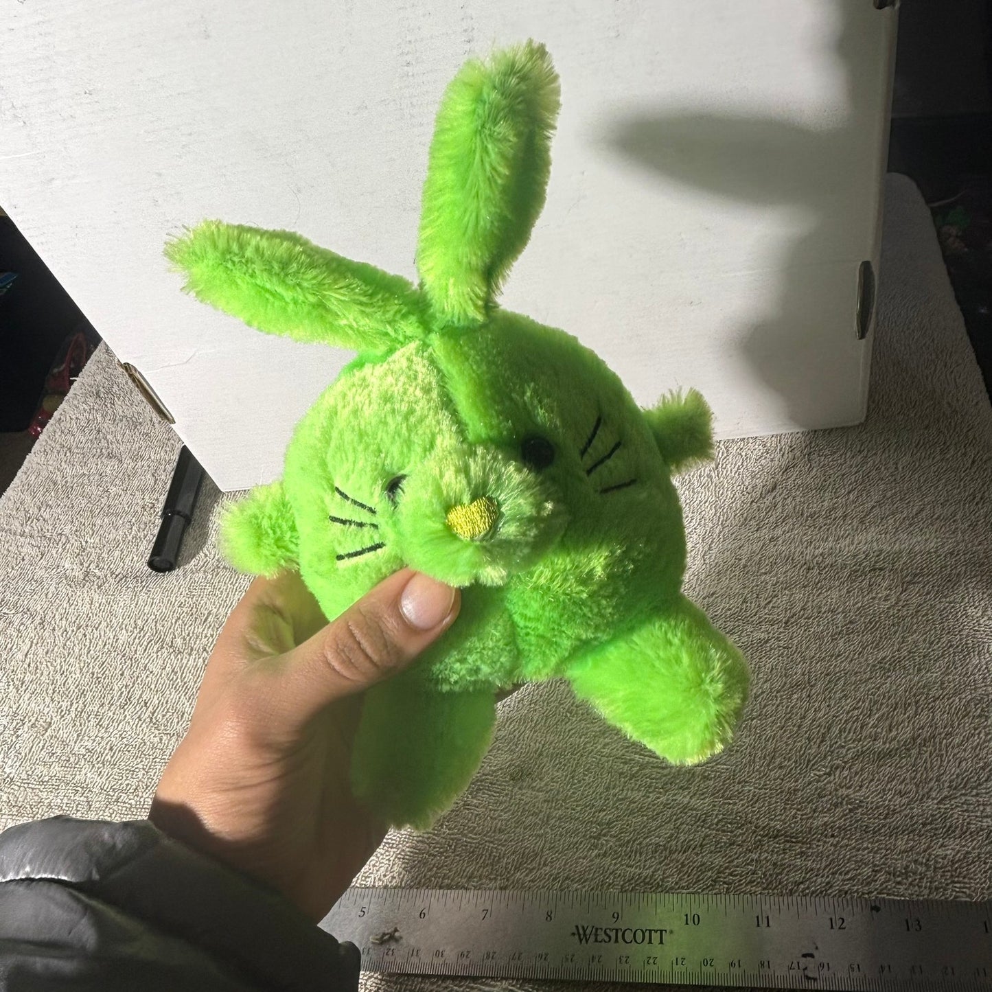 Dan Dee Green Bunny - Plushie