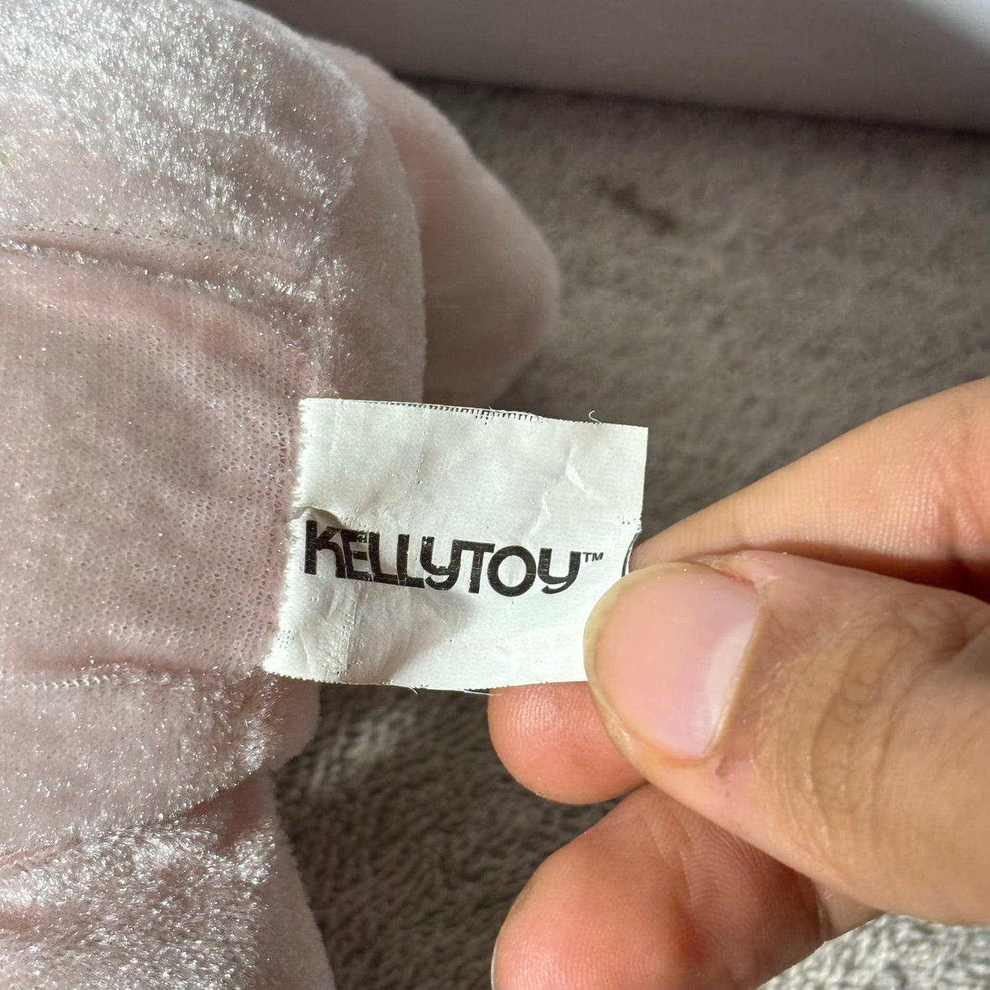 Kelly Toy - Plushie