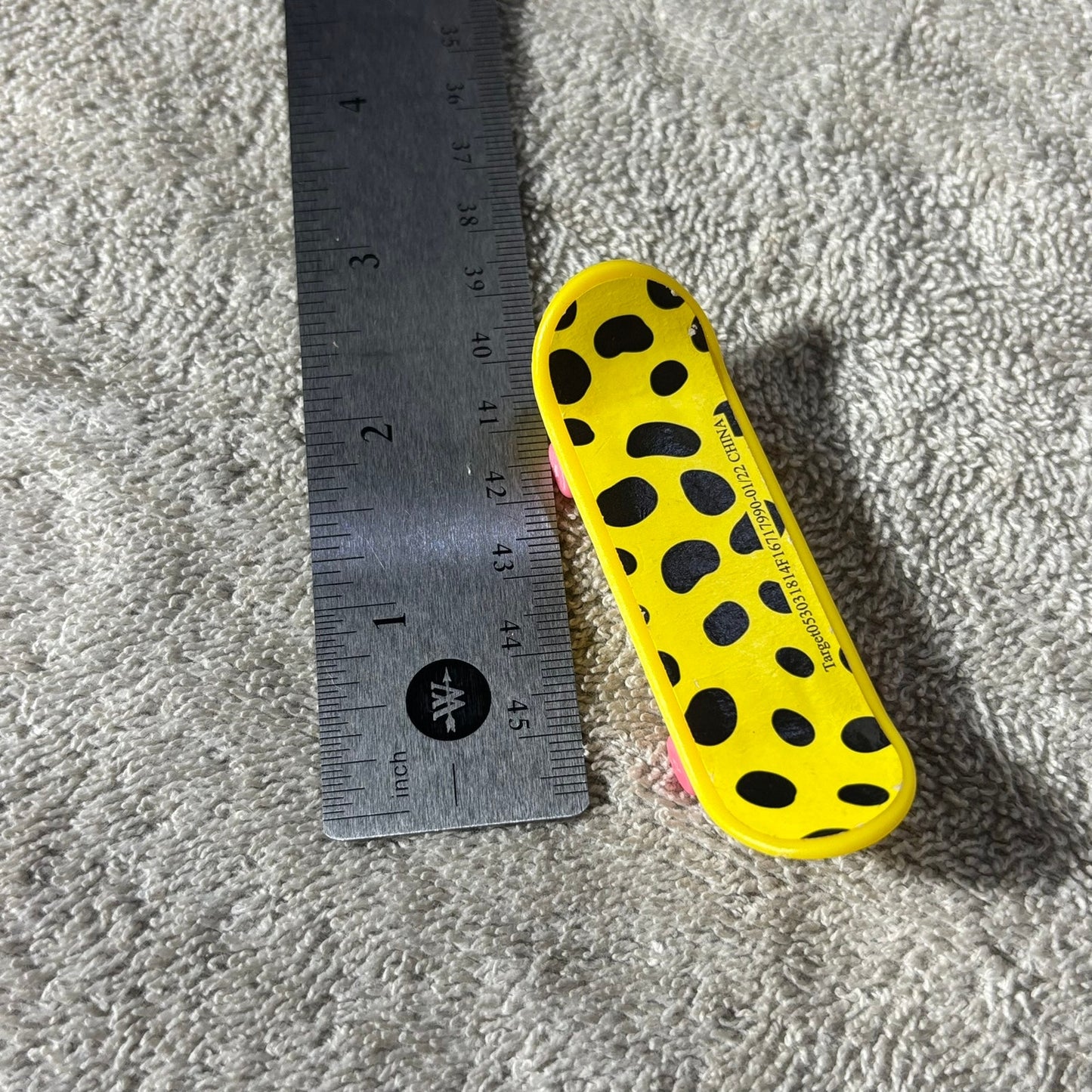 Finger Skateboard - Toy