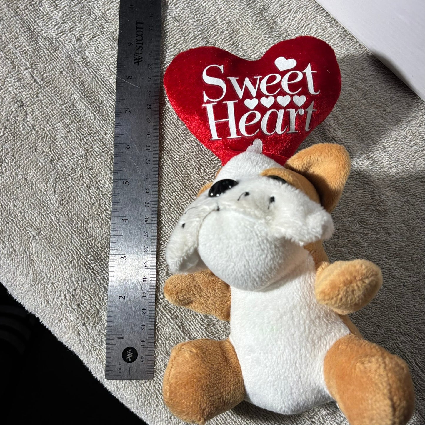 Dan Dee Dog - Plushie