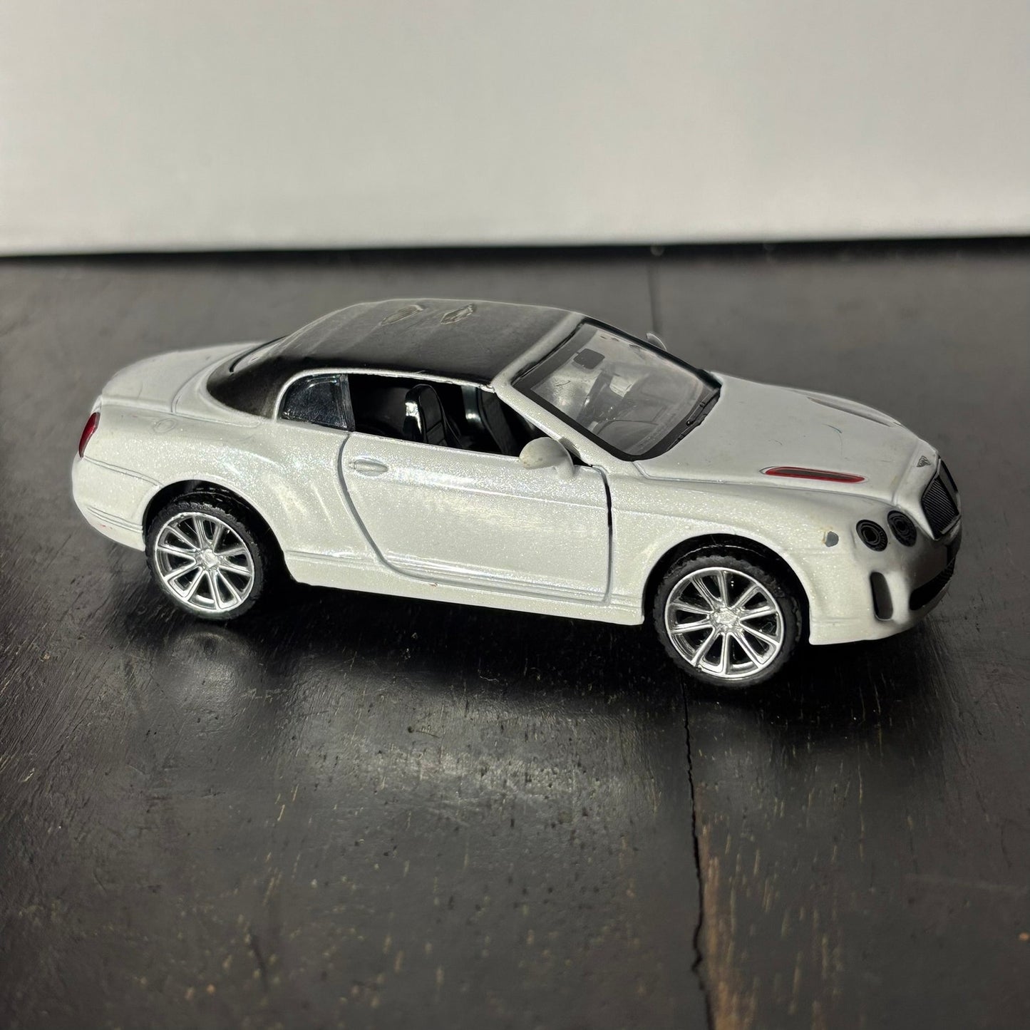 Luxury Car - Toy
