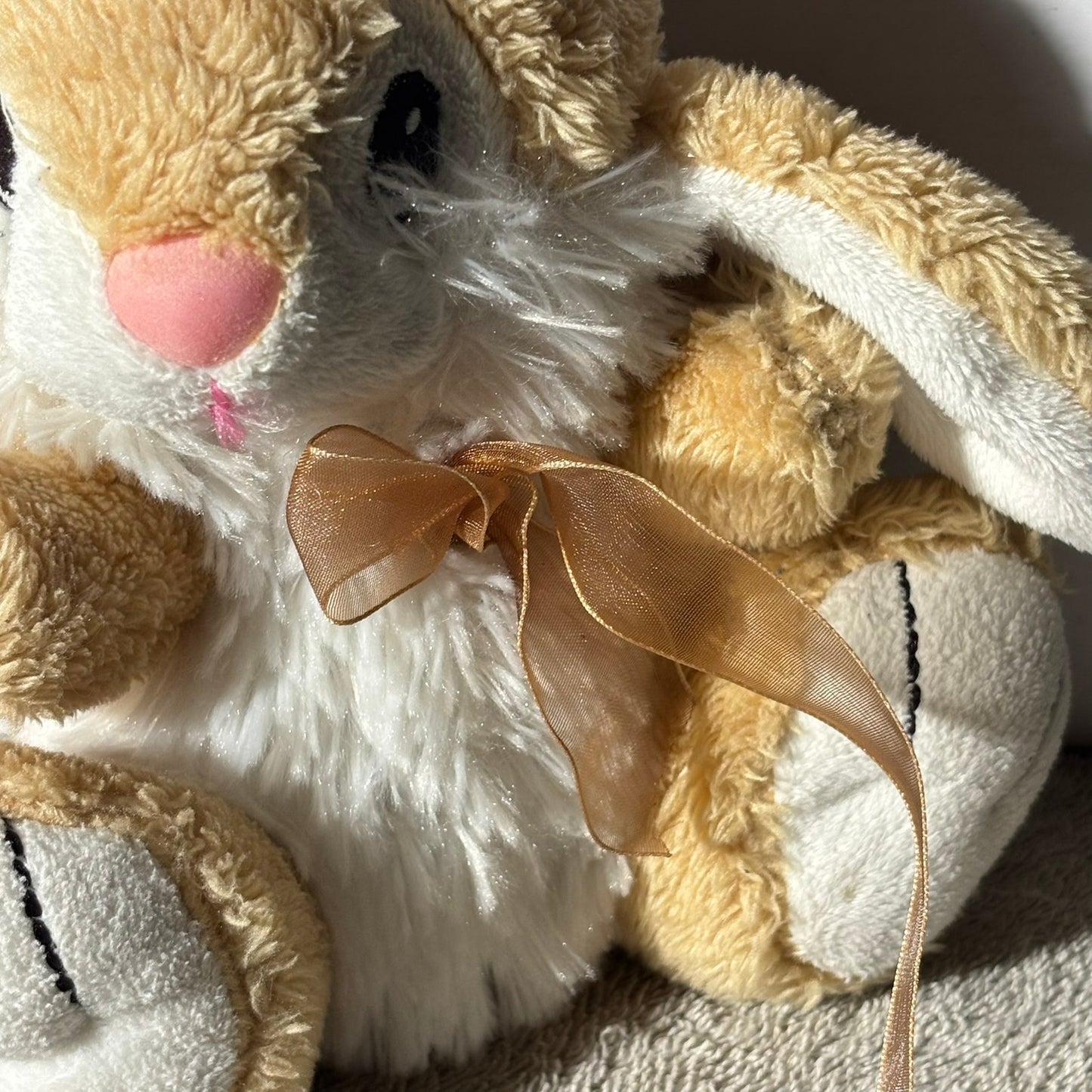 Dan Dee Rabbit - Plushie