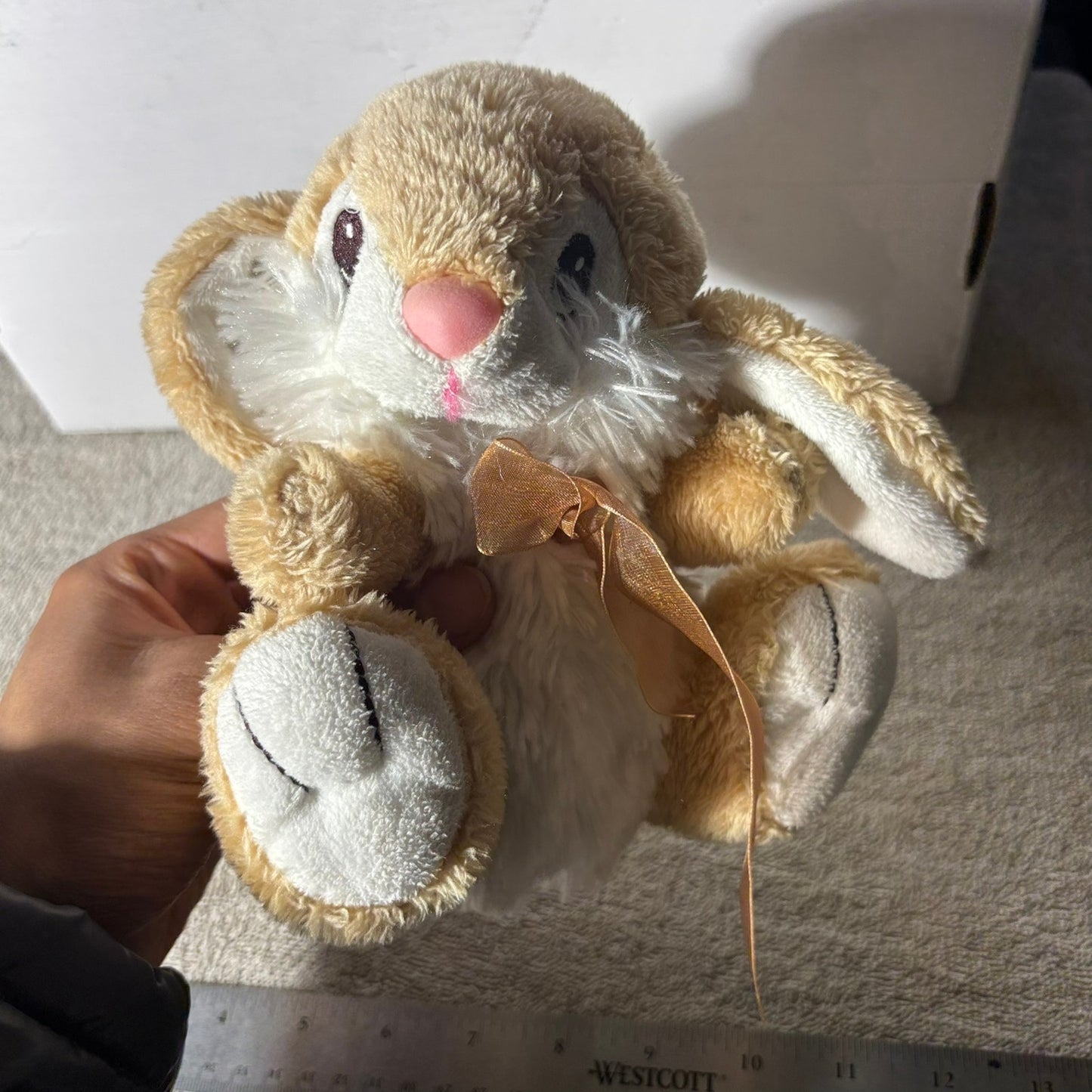 Dan Dee Rabbit - Plushie