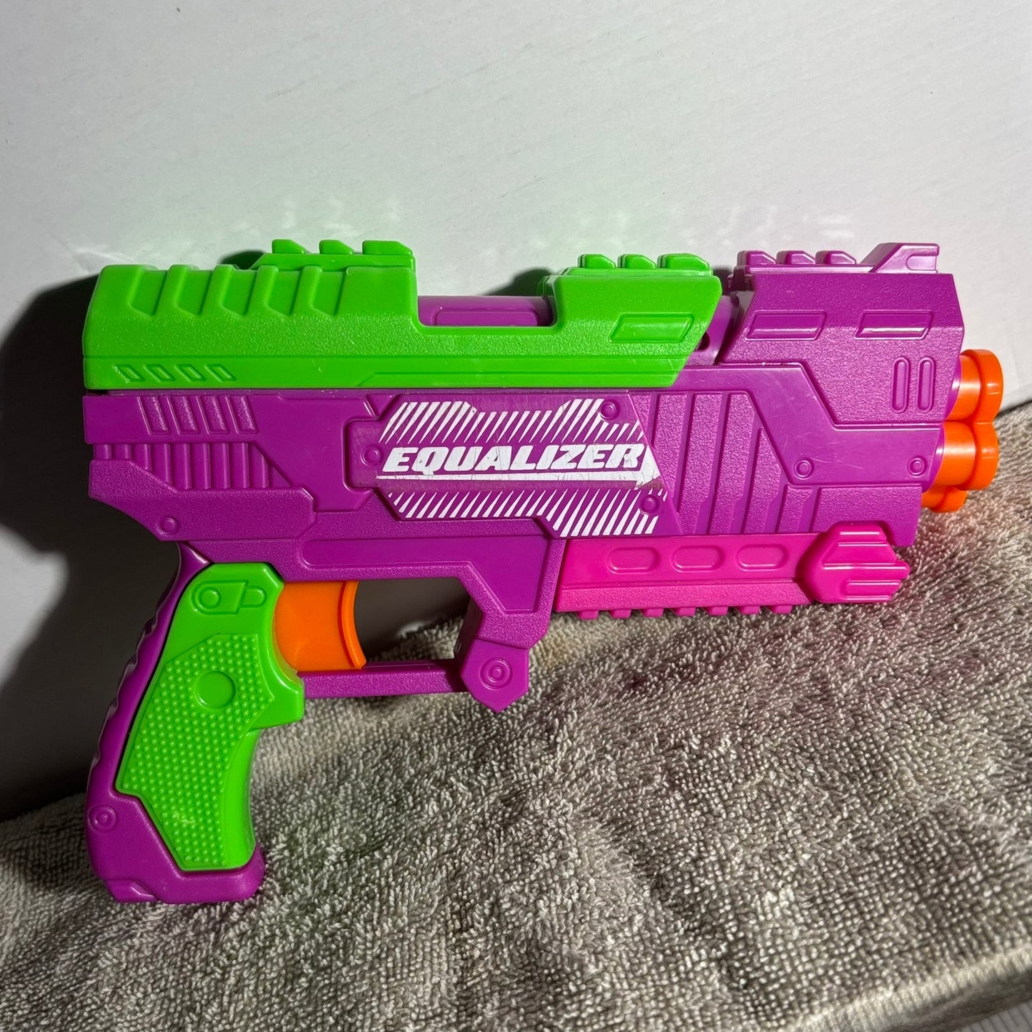 Equalizer Nerf Gun  - Toy