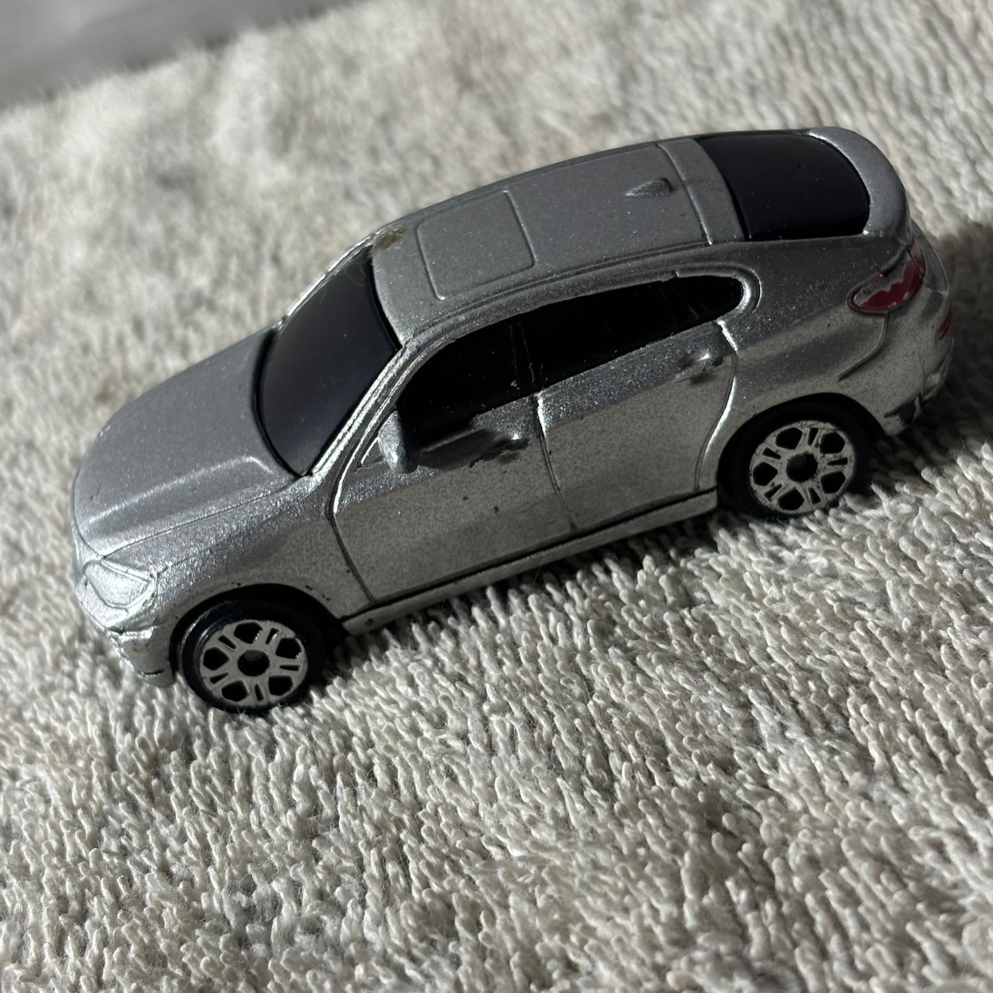 BMW SUV - Toy