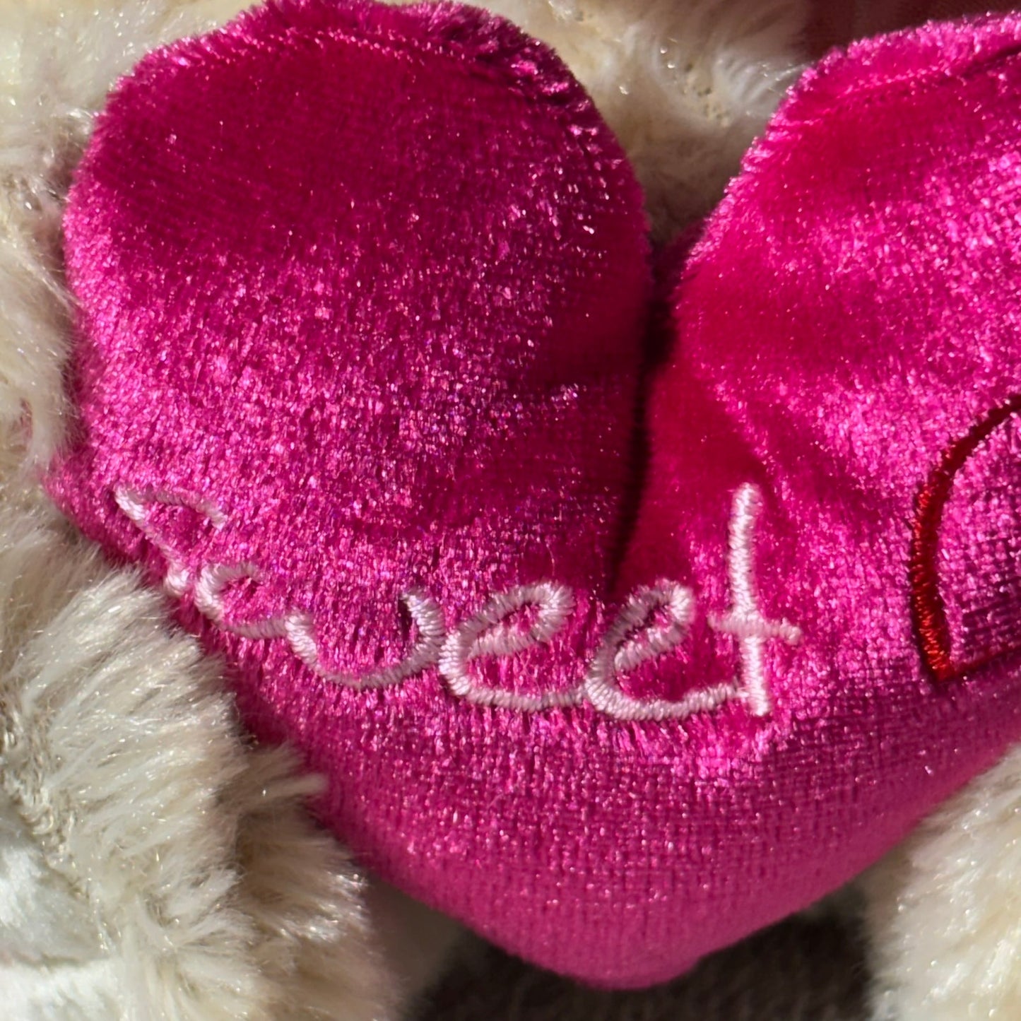 Loving Bear - Plushie