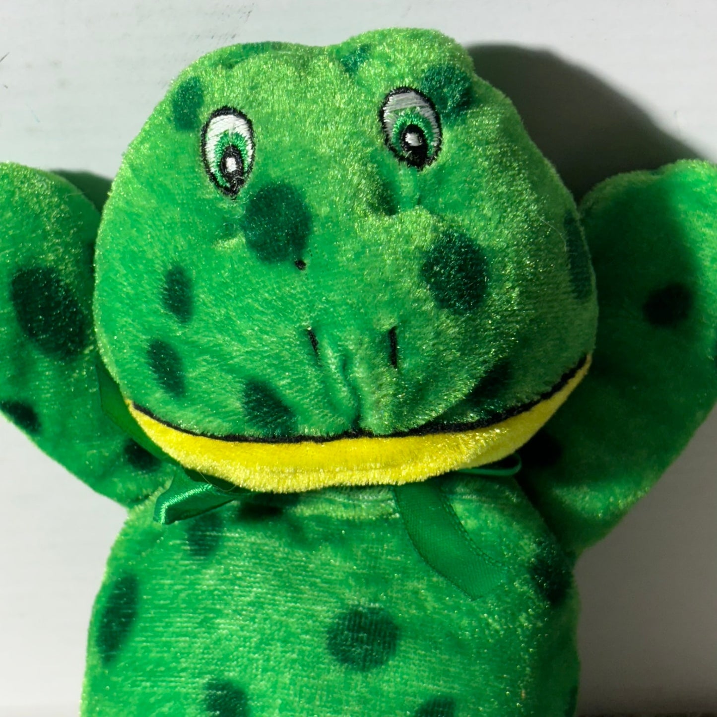 Green Frog - Plushie