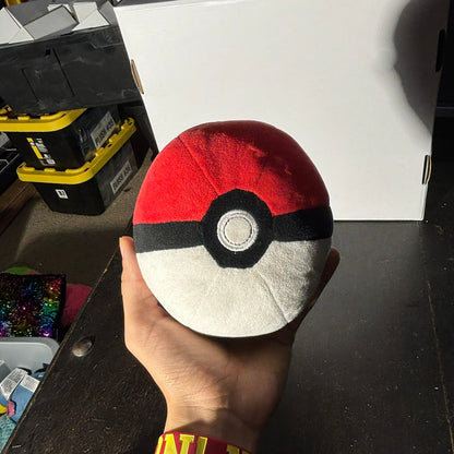 Pokémon Ball - Plushie